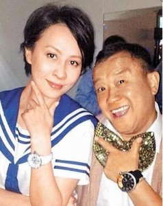 ​曾志伟现任妻子(曾志伟妻子王美华)