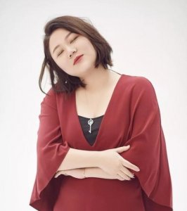 ​杨天真个人资料家庭背景曝光！杨天真年收入多少结婚了吗老公是谁