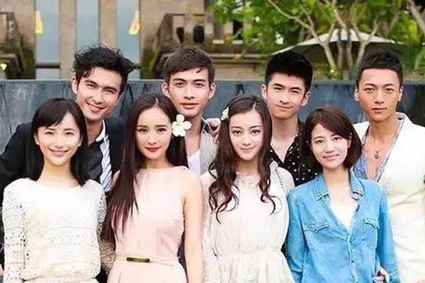 杨幂旗下艺人有哪些 工作室又签下了几个新人