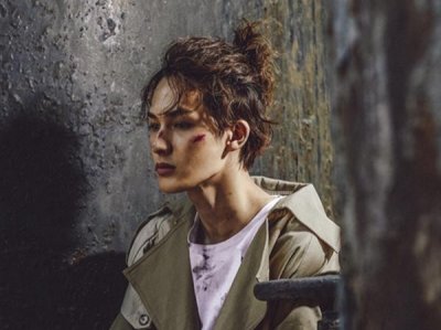 ​男星“战损妆”集锦，朱正廷最佳，千玺又狠又帅，最爱看朱一龙