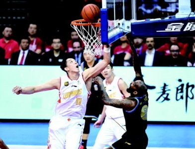 ​CBA深圳3:2逆转淘汰北京进半决赛！他们还能横下去吗