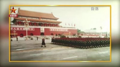 ​齐短发、“S弯”……新中国第一批受阅女兵的标配发型，好美