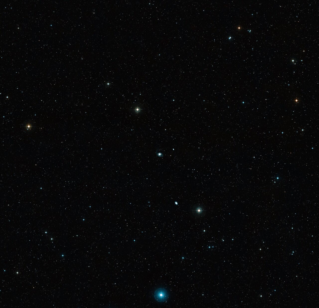 宝瓶座NGC 7727星系中发现迄今为止离地球最近的一对超大质量黑洞