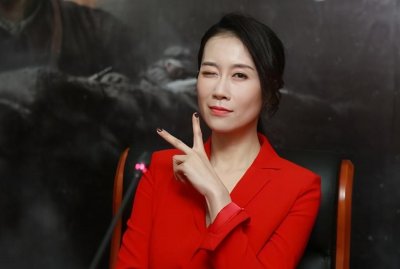 ​42岁温峥嵘被曝已结婚生子，嫁给初恋被老公宠爱，家庭幸福圆满