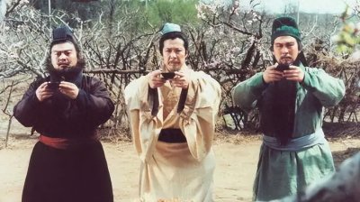 ​三国演义故事解读：关公过五关斩六将，雄姿英发惊艳当时