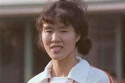 ​误打误撞成女排队长，李娜也曾受她点拨，如今却要定期换血