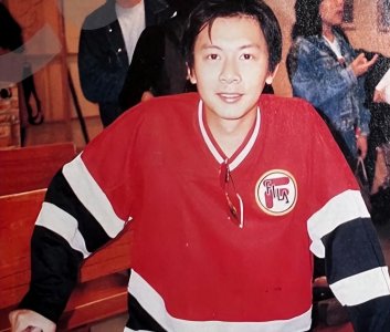 ​富二代何宝生：一晚上赌输1个亿，因怕鬼出家当和尚