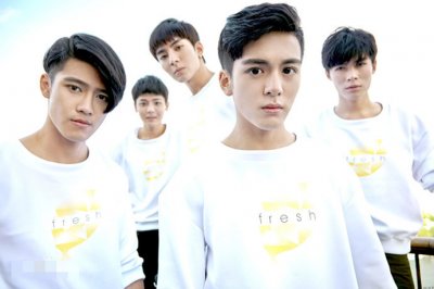 ​fresh极客少年团都有谁 这个组合老成员怎么只剩2人了