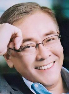 ​向华强公开指责张柏芝失约，宣布“永不录用”并考虑换角接任者