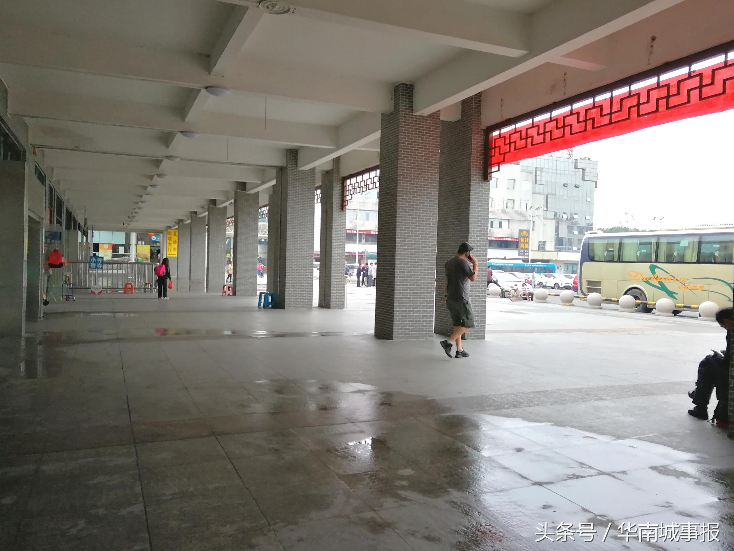 实拍佛山火车站，乘客很少，是二等站，和县级市的火车站差不多