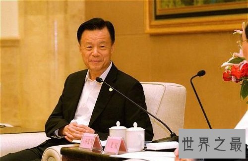 香港十大富豪排行最新版,李嘉诚依旧稳住榜首之位!