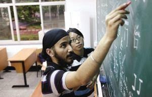 世界上最难学的语言(世界10大难学语言)