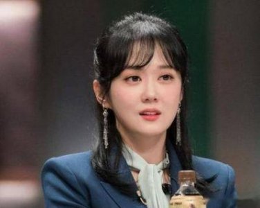 ​被央视列入“黑名单”的四位女星，两位因犯同一错误，她遭全面封杀