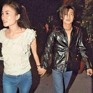 ​王菲为什么选择再次和谢霆锋在一起(谢霆锋放弃王菲)