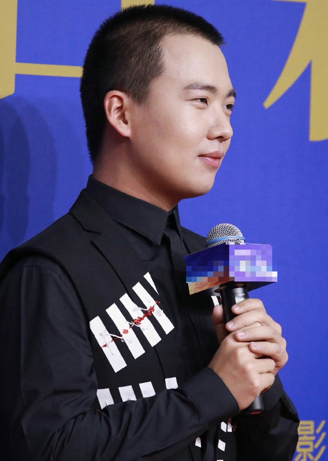 张云雷被停演的原因（著名导演炮轰郭德纲）