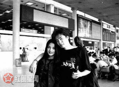 目前黄晓明还喜欢赵薇吗 赵薇青涩学生照首次曝光