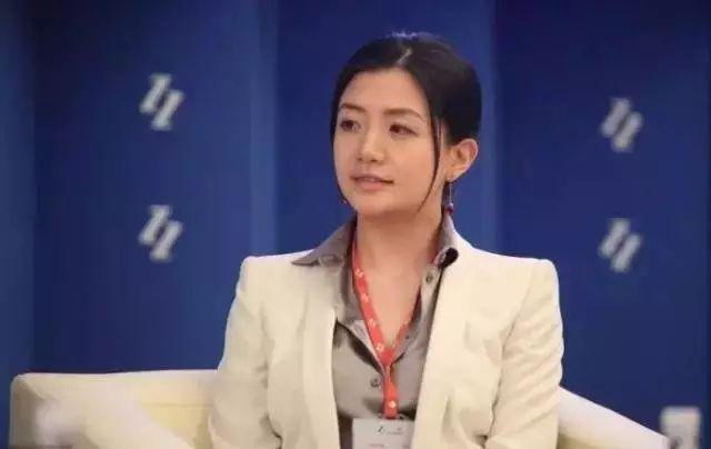 她是客家妹,中国最美女富豪,30岁身家上百亿,马云千里寻她!