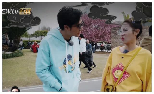 袁成杰带陈芊芊参观儿时童年地被嫌弃,失望至极最后态度暴露教养