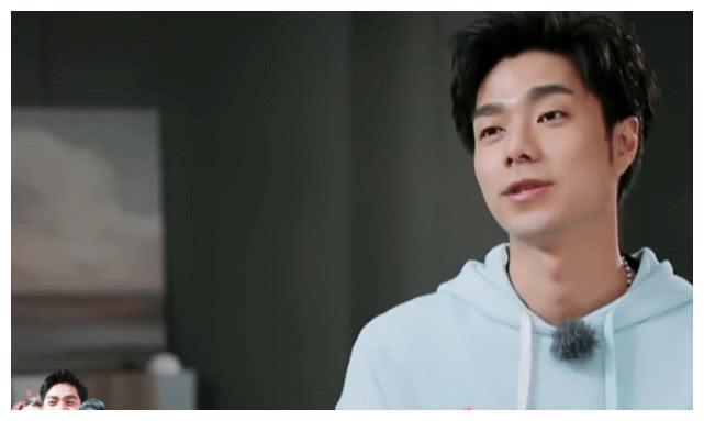 袁成杰带陈芊芊参观儿时童年地被嫌弃,失望至极最后态度暴露教养