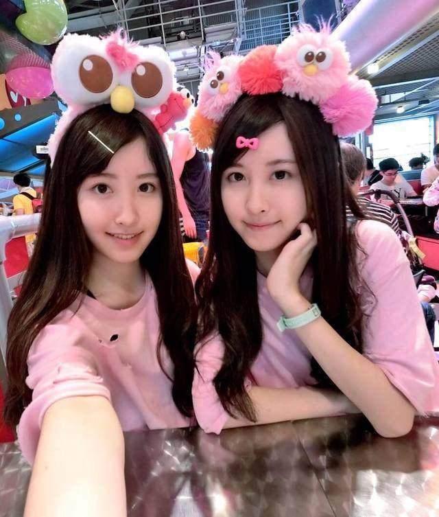 红遍两岸最美双胞胎长大了, 15年后变甜美高中生网友直呼又恋爱