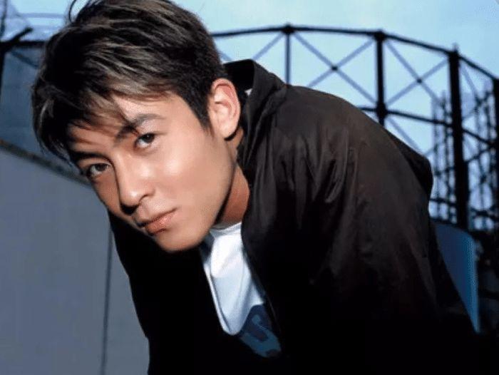 艳照门的三大主角中, 属她现在生活过得最凄惨, 不是钟欣潼