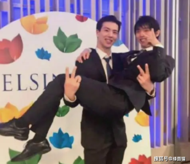 柳鑫宇ins账号疑似被盗 王诗玥柳鑫宇事件引热议发生什么事?