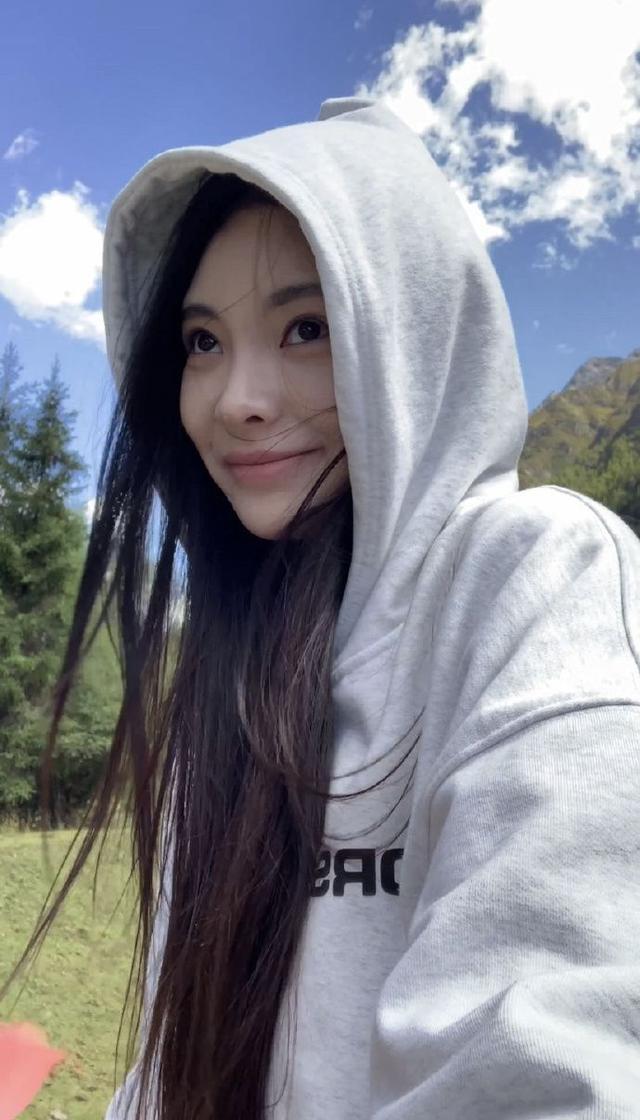 温精灵柯白晒聊天记录曝光 柯白温精灵事情经过具体怎么回事?