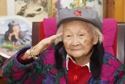 从西路军弹片到千万双胶鞋:王定国107岁的精神长征