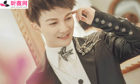 周深的女朋友是谁? 周深个人资料介绍