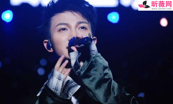 周深的女朋友是谁? 周深个人资料介绍