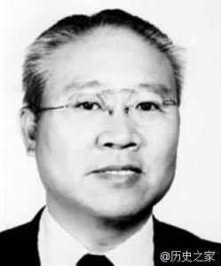 ​他是袁世凯后人中成就最高的一个，童年沉默寡言，后成为物理学家