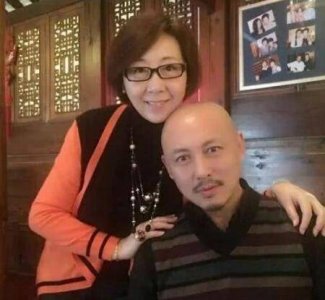​因红楼梦结缘，“贾琏”娶大三岁化妆师：我要老婆，不要花瓶