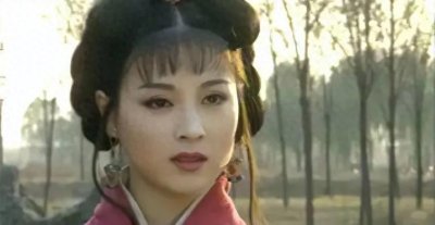 ​演员赵明明:刚出产房被离婚，单亲妈妈23年，风光背后有眼泪