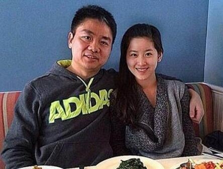 章泽天和刘强东是怎么认识的 章泽天很欣赏刘强东