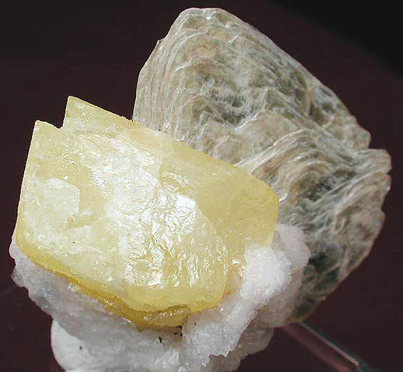 宝石鉴定怎么样鉴定（常见矿物宝石鉴别方法推荐）