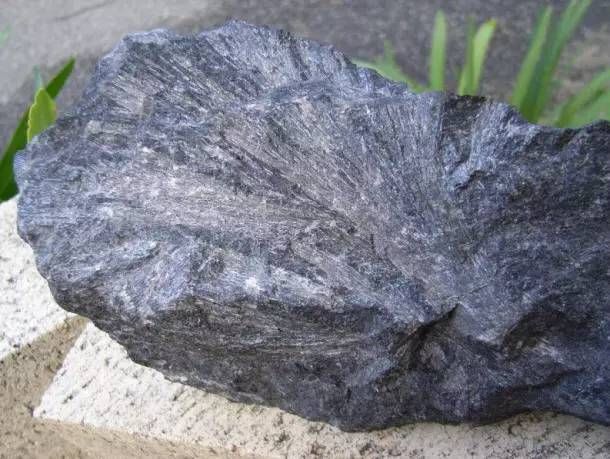 宝石鉴定怎么样鉴定（常见矿物宝石鉴别方法推荐）