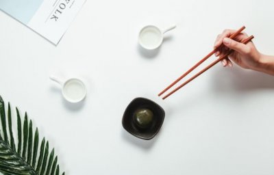 ​青团是用什么植物做的 青团子的青汁用什么做