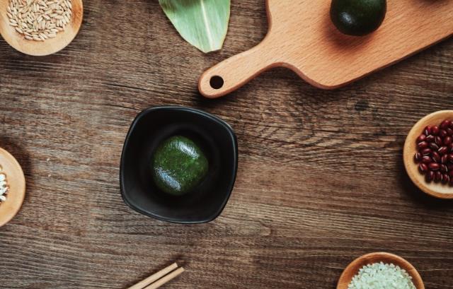 青团是用什么植物做的 青团子的青汁用什么做