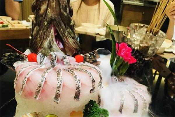 石斑鱼可以生吃吗 常见日式料理 石斑鱼可以生吃吗 常见日式料理