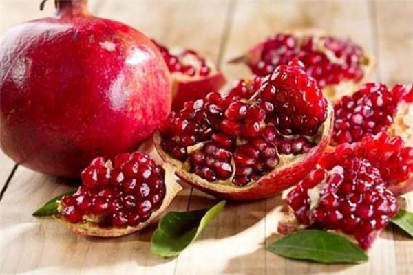 石榴籽泡酒喝了壮阳吗 石榴籽泡酒制作方法 石榴籽泡酒喝了壮阳吗 石榴籽泡酒制作方法