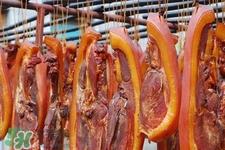 一斤熏肉需要放多少糖?烟熏肉要放多少糖合适? 一斤熏肉需要放多少糖?烟熏肉要放多少糖合适?