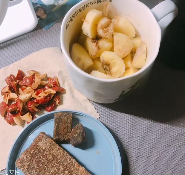 红糖姜枣膏的做法 红糖姜枣膏怎么自制？