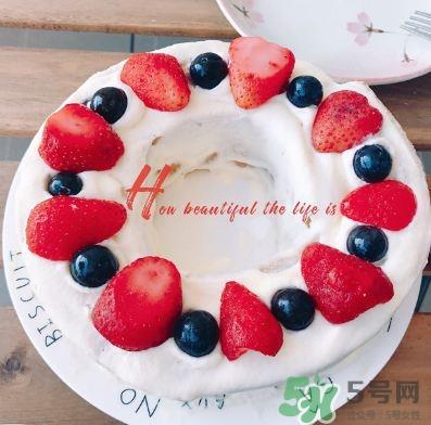 奶油年轮蛋糕 奶油年轮蛋糕卷的做法 奶油年轮蛋糕 奶油年轮蛋糕卷的做法