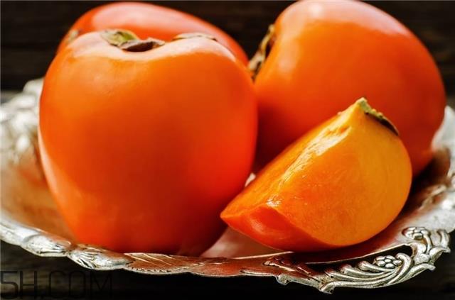 吃柿子舌头发涩怎么办 为什么吃柿子舌头发麻