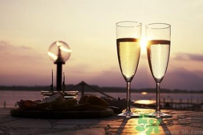 ​葡萄酒里的二氧化硫是怎么回事?葡萄酒里为什么有二氧化硫