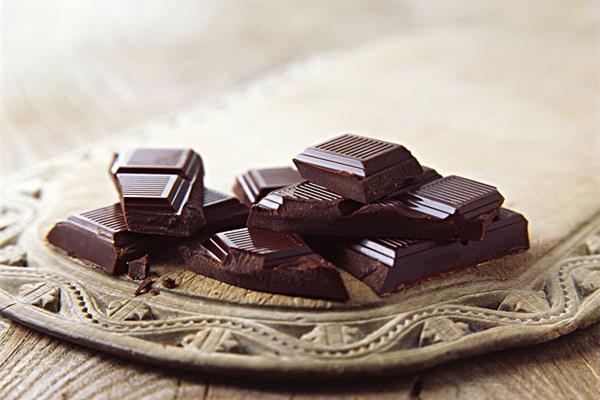 黑巧克力和黑咖啡哪个更减肥 黑巧克力和黑咖啡的区别