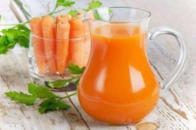 ​胡萝卜汁可以祛斑吗 胡萝卜汁祛斑喝多久开始有效