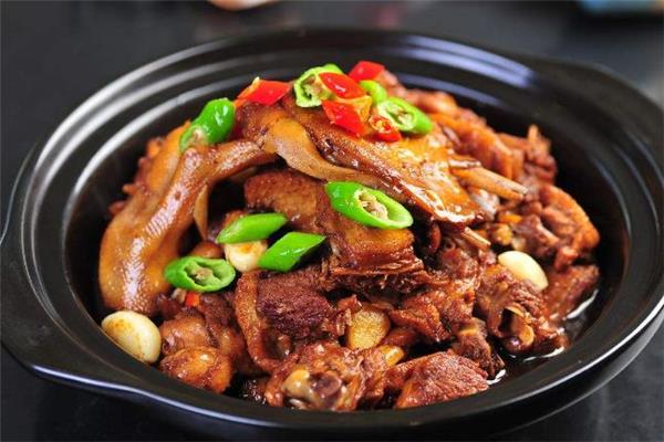 鹅肉是发物吗 鹅肉的家常做法 鹅肉是发物吗 鹅肉的家常做法