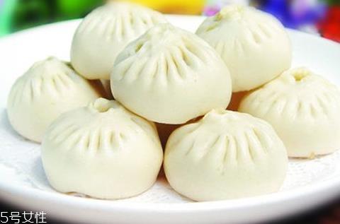 一斤面粉可以做多少个包子 根据包子的大小而定