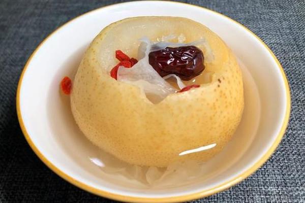 梨子煮水是凉性还是热性 梨子煮水适合寒咳还是热咳 梨子煮水是凉性还是热性 梨子煮水适合寒咳还是热咳